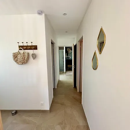 Holiday home Maison Neuve, Cadre Apaisant,jacuzzi Et Piscine *