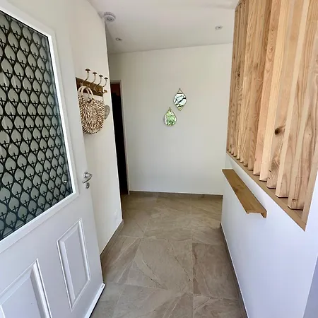 Holiday home Maison Neuve, Cadre Apaisant,jacuzzi Et Piscine