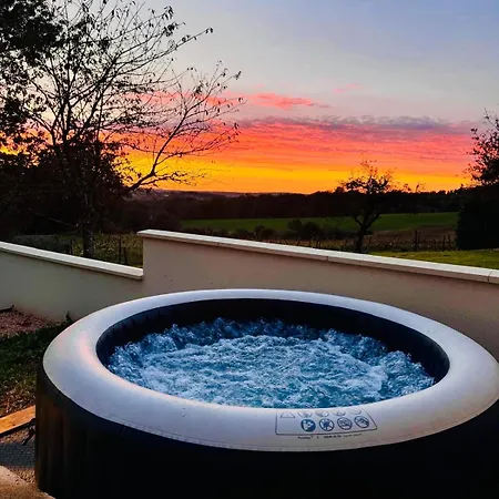 Maison Neuve, Cadre Apaisant,jacuzzi Et Piscine *