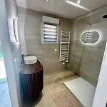 Tatil Evi Maison Neuve, Cadre Apaisant,jacuzzi Et Piscine *