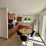 Maison Neuve, Cadre Apaisant,jacuzzi Et Piscine * Planioles