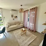 Maison Neuve, Cadre Apaisant,jacuzzi Et Piscine