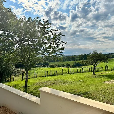 Maison Neuve, Cadre Apaisant,jacuzzi Et Piscine *