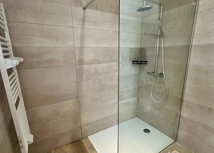 Ferienhaus Maison Neuve, Cadre Apaisant,jacuzzi Et Piscine *