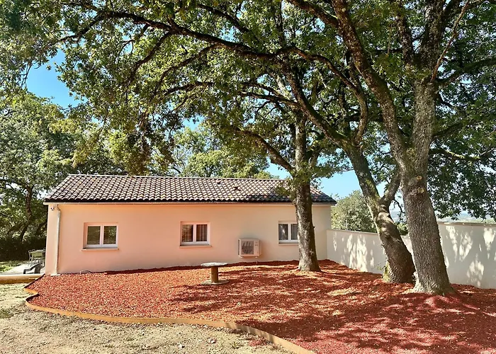 Maison Neuve, Cadre Apaisant,jacuzzi Et Piscine Ferienhaus *